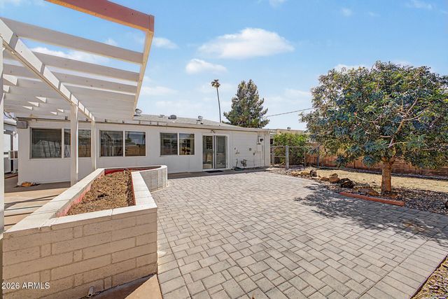 420 W CHEERY LYNN Road, Phoenix, AZ 85013