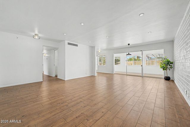 420 W CHEERY LYNN Road, Phoenix, AZ 85013