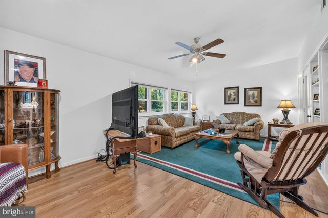 9383 ROGUES RD, Midland, VA 22728