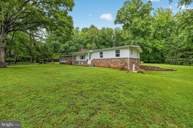 9383 ROGUES RD, Midland, VA 22728
