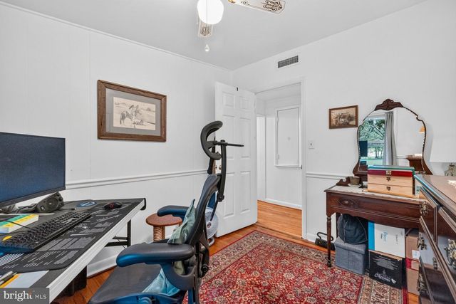 9383 ROGUES RD, Midland, VA 22728