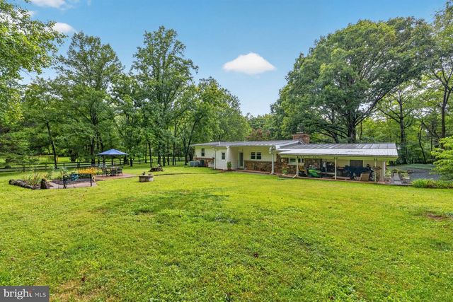 9383 ROGUES RD, Midland, VA 22728