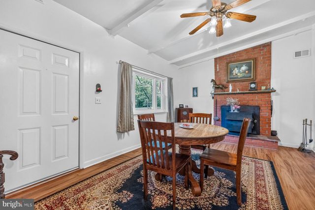 9383 ROGUES RD, Midland, VA 22728