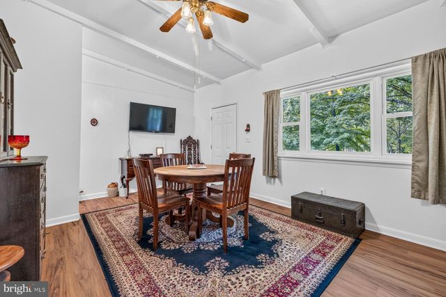 9383 ROGUES RD, Midland, VA 22728
