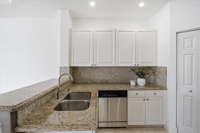 11180 NW 73rd Street, Doral, FL 33178