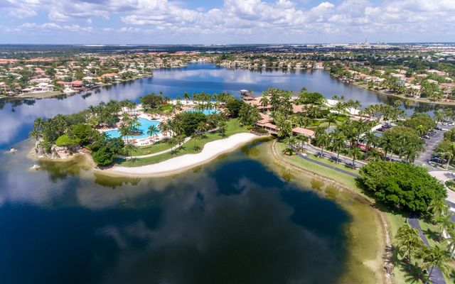11180 NW 73rd Street, Doral, FL 33178