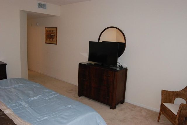 11790 St Andrews Place 201, Wellington, FL 33414