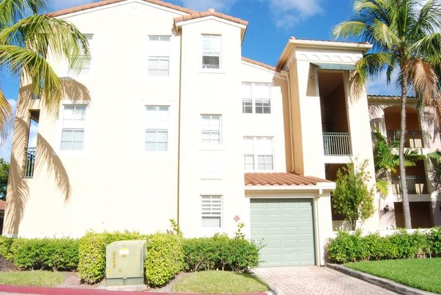 11790 St Andrews Place 201, Wellington, FL 33414