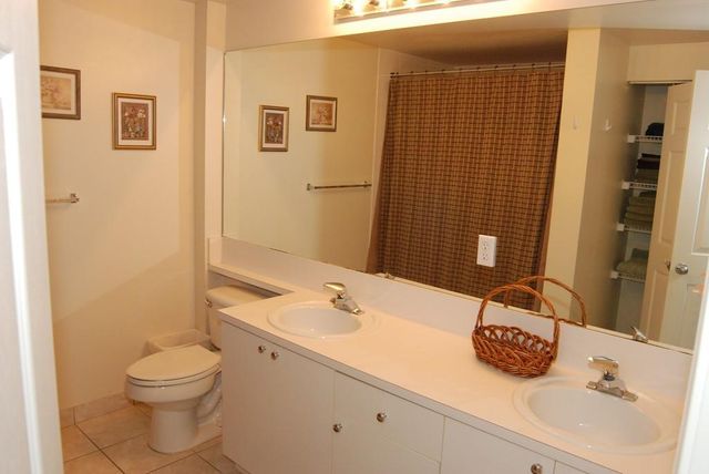 11790 St Andrews Place 201, Wellington, FL 33414
