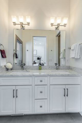1027 Wedgewood Ave, Nashville, TN 37203