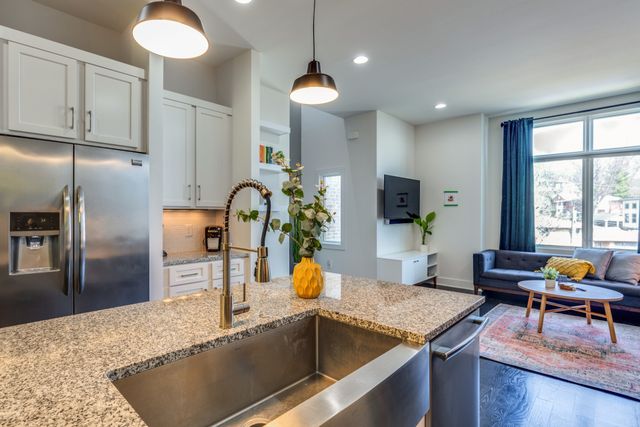 1027 Wedgewood Ave, Nashville, TN 37203