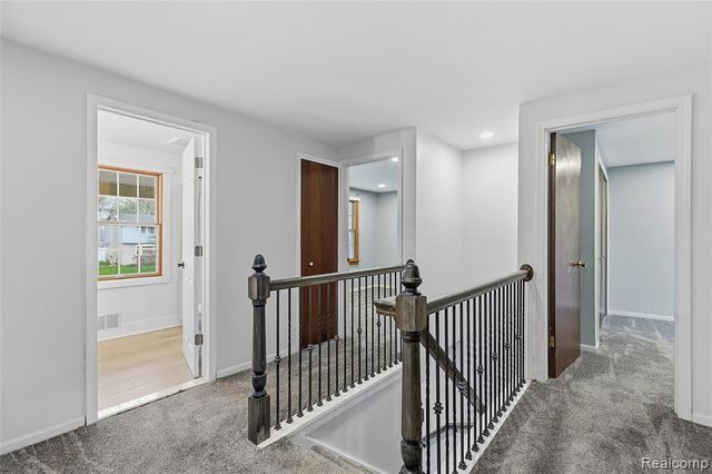 5119 Greenbriar Drive, West Bloomfield, MI 48323