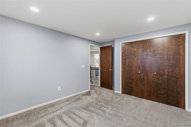 5119 Greenbriar Drive, West Bloomfield, MI 48323