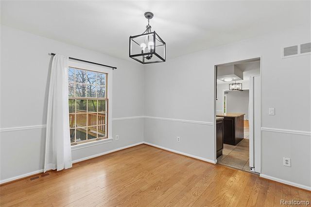 5119 Greenbriar Drive, West Bloomfield, MI 48323
