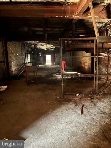 318-20 N BUDD ST, Philadelphia, PA 19104