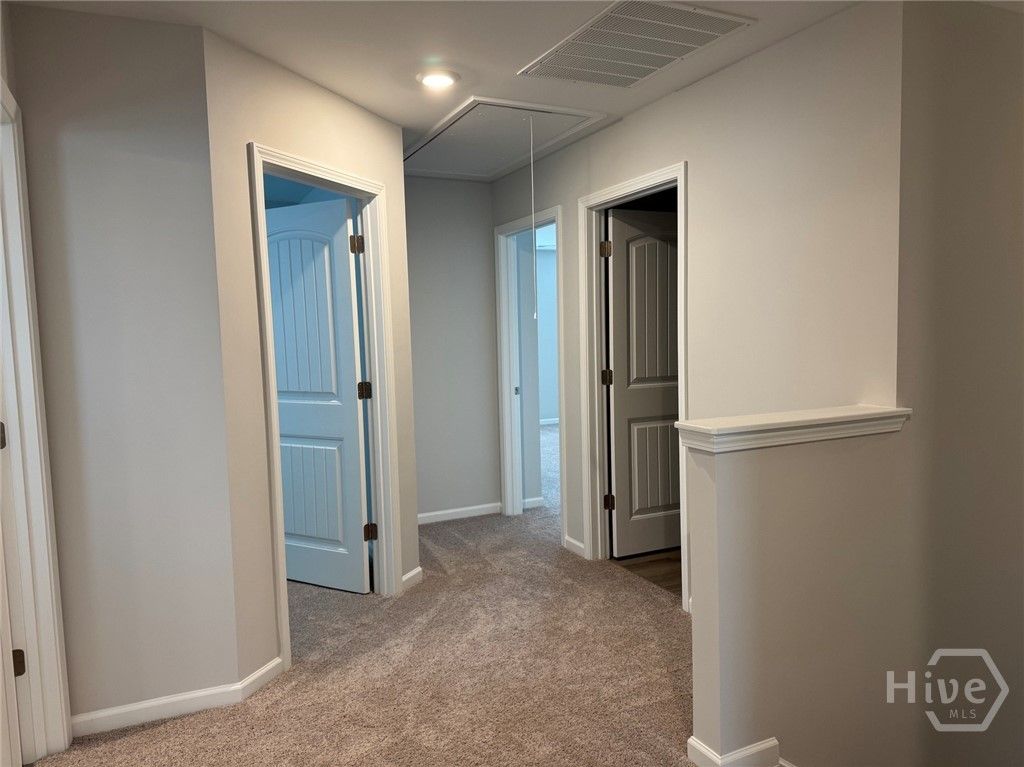 Image 13 of property listing at 105 Fenway Street, Savannah, GA 31407