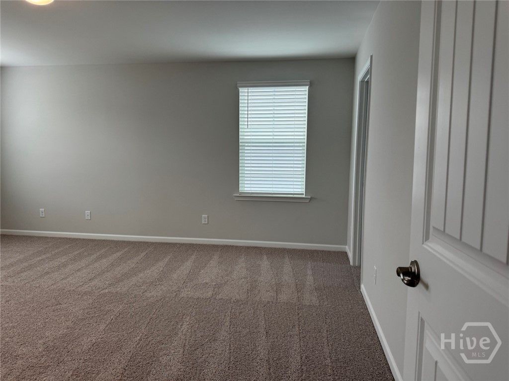 Image 15 of property listing at 105 Fenway Street, Savannah, GA 31407