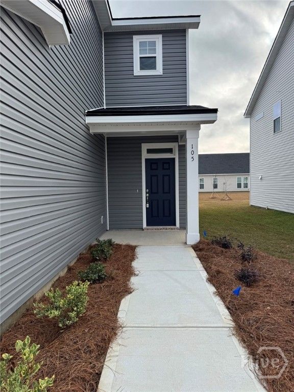 Image 3 of property listing at 105 Fenway Street, Savannah, GA 31407