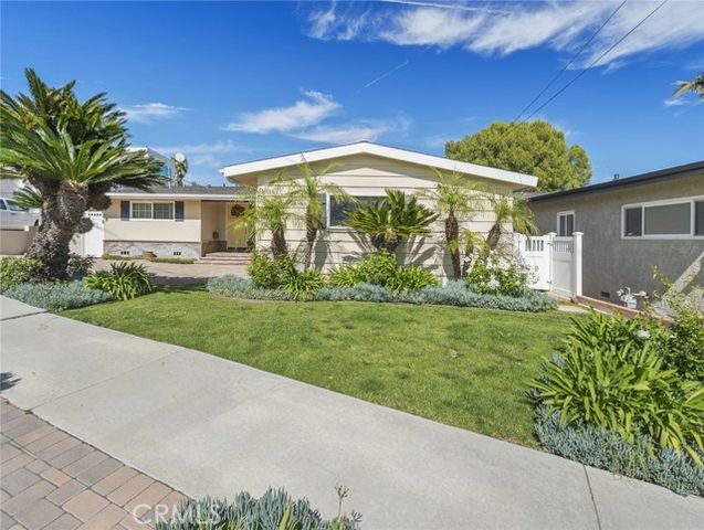 1936 W 1st Street, San Pedro (los Angeles), CA 90732