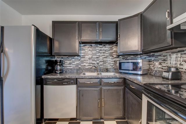 5553 Crystal Way, Denver, CO 80239