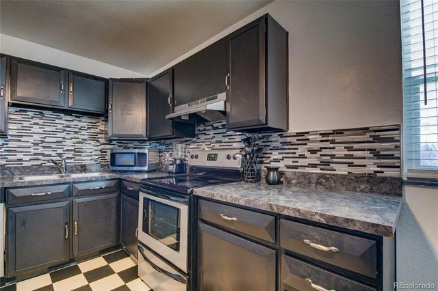 5553 Crystal Way, Denver, CO 80239