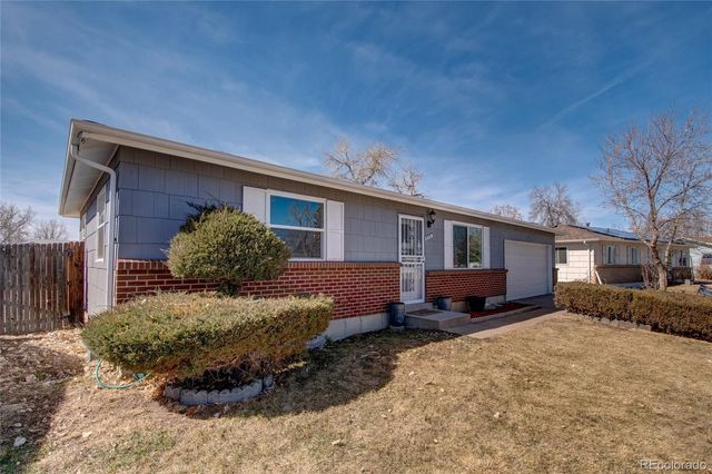 5553 Crystal Way, Denver, CO 80239