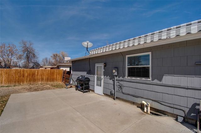 5553 Crystal Way, Denver, CO 80239