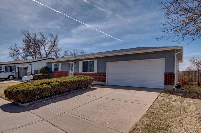 5553 Crystal Way, Denver, CO 80239