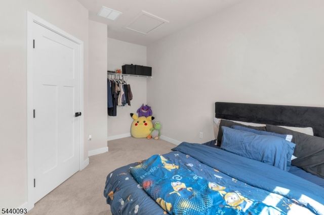 3 Saw Mill Cir, Hackettstown Town, NJ 07840
