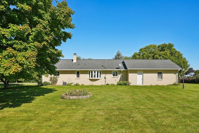 10321 W Church STREET, Franklin, WI 53132