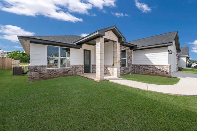 5409 Black Horse Court, Waco, TX 76708