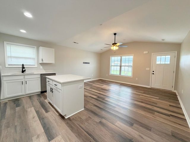 7020 Caravan Drive, Richmond, KY 40475