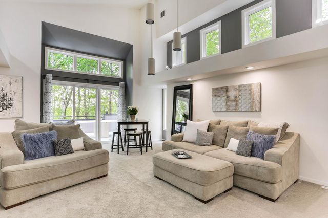 2925 Minnehaha Curve, Minnetonka, MN 55391