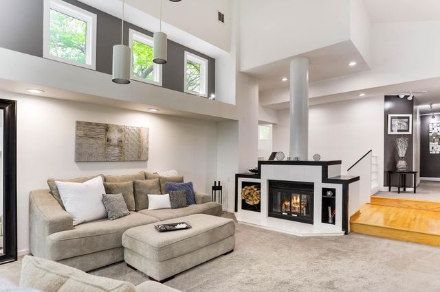 2925 Minnehaha Curve, Minnetonka, MN 55391
