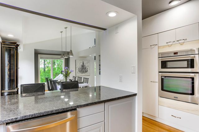 2925 Minnehaha Curve, Minnetonka, MN 55391