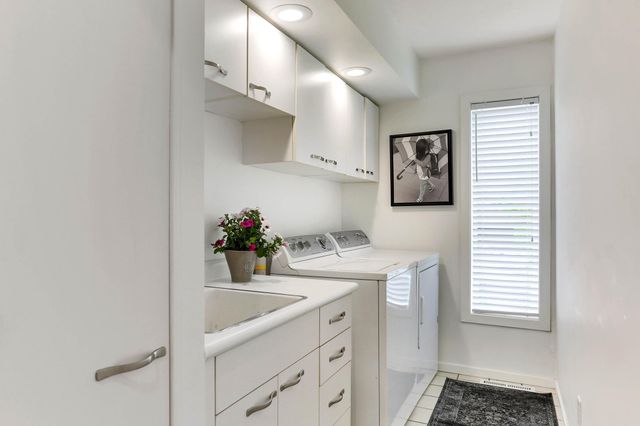 2925 Minnehaha Curve, Minnetonka, MN 55391