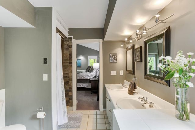 2925 Minnehaha Curve, Minnetonka, MN 55391