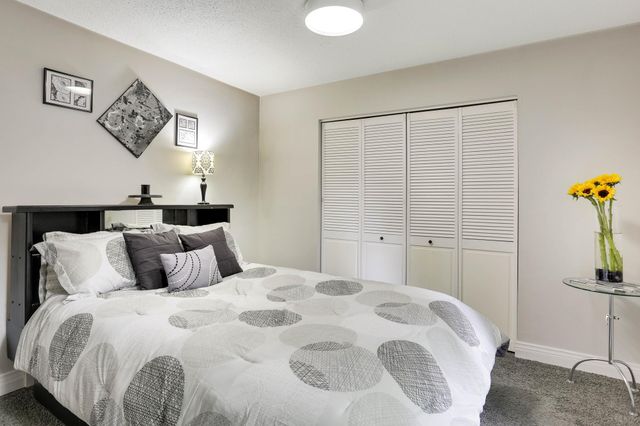 2925 Minnehaha Curve, Minnetonka, MN 55391