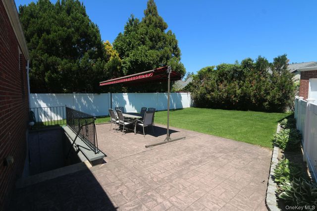 1054 Tulip Avenue, Franklin Square, NY 11010