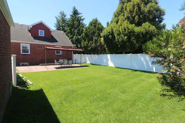 1054 Tulip Avenue, Franklin Square, NY 11010