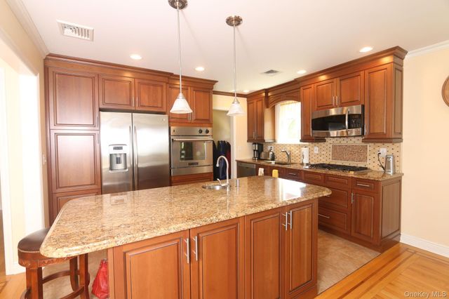 1054 Tulip Avenue, Franklin Square, NY 11010