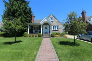 1054 Tulip Avenue, Franklin Square, NY 11010