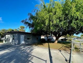 2643 NW 10th St, Pompano Beach, FL 33069