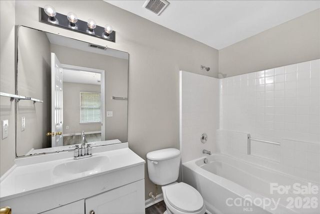 8619 Wandering Creek Way, Charlotte, NC 28227