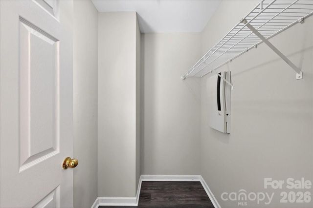 8619 Wandering Creek Way, Charlotte, NC 28227