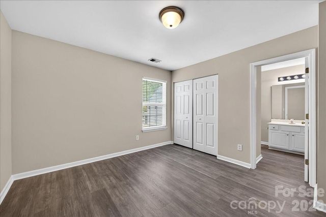 8619 Wandering Creek Way, Charlotte, NC 28227