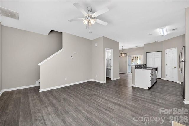 8619 Wandering Creek Way, Charlotte, NC 28227