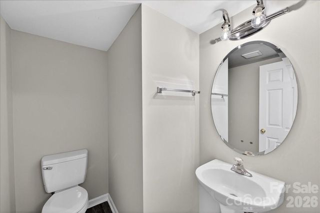 8619 Wandering Creek Way, Charlotte, NC 28227