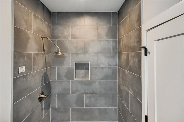 569 Middle SW Street, Atlanta, GA 30310