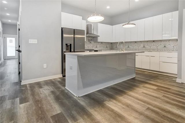 569 Middle SW Street, Atlanta, GA 30310